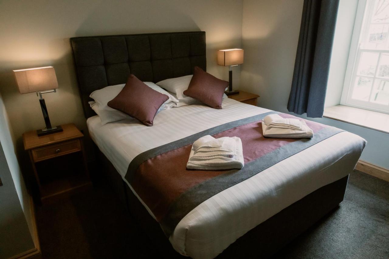 St. Davids Cross Hotel Extérieur photo