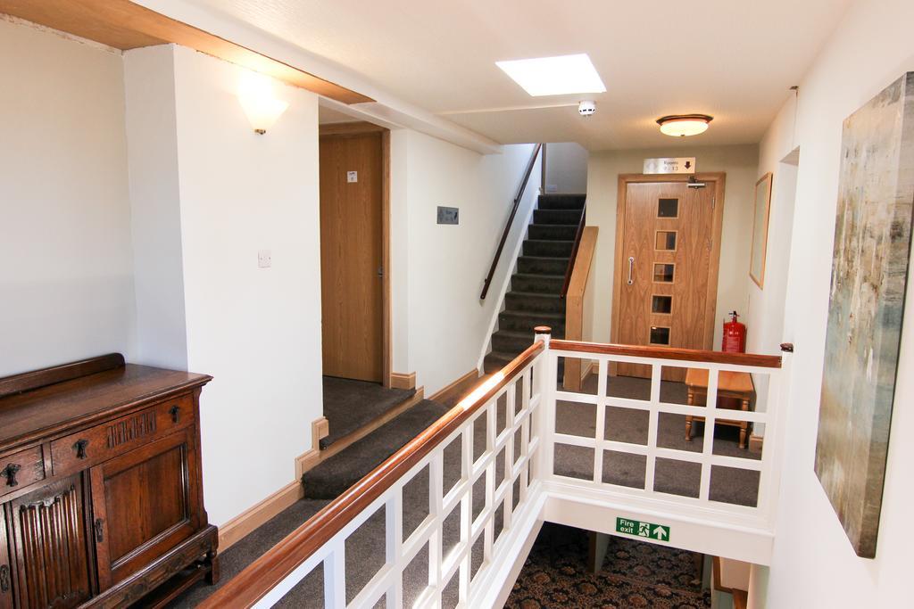 St. Davids Cross Hotel Extérieur photo